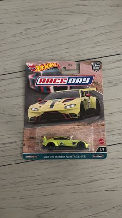 Hot Wheels Premium Aston Martin Vantage GTE
