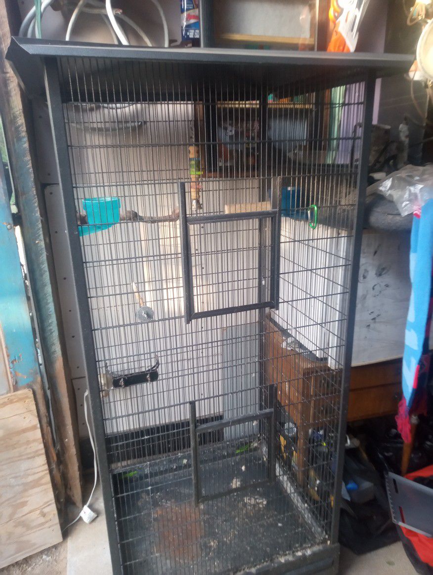 Tall Bird Cage On Wheels For Sale 150