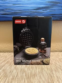 Dash Skull Mini Waffle Maker