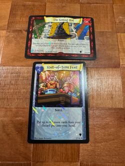 2 HARRY POTTER CARDS. HOLO. 2001.