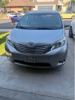 2016 Toyota Sienna
