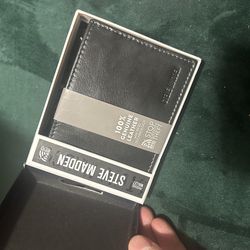 Steve Madden Leather Wallet
