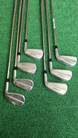 Titleist T250
