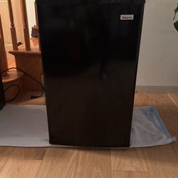 Mini Fridge Auxiliary Kitchen Size