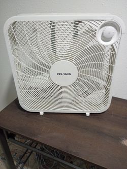 Pelonis White Box Fan