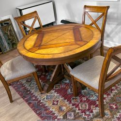 Wood Round Dining Table And 4 Wood Dining Chairs 