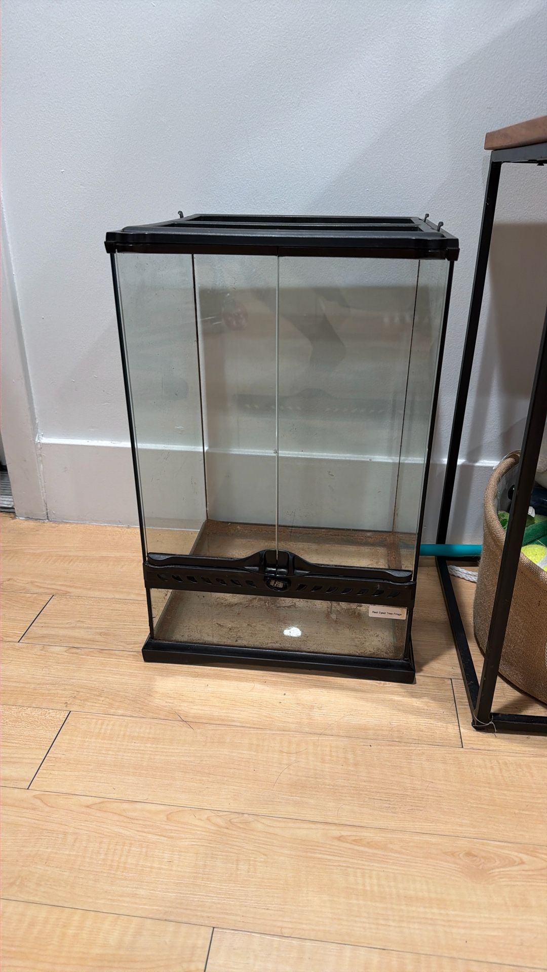 Reptile Enclosure/ Pet Habitat