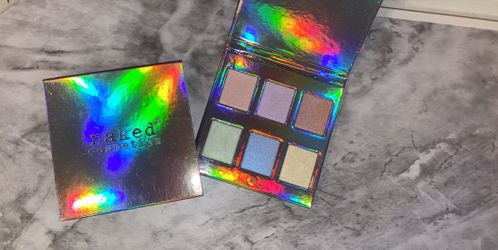 Naked Cosmetics Holographic Highlighter