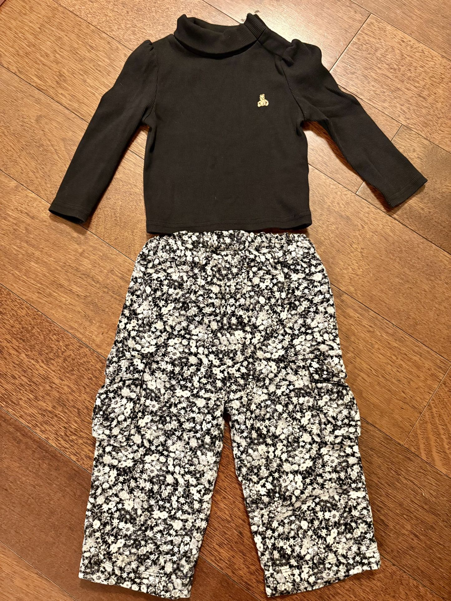 GAP cargo style pants and turtleneck 12-18 months