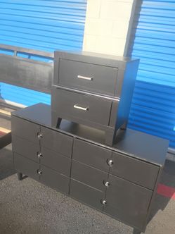 Dresser nightstand storage chest bedroom - delivery available