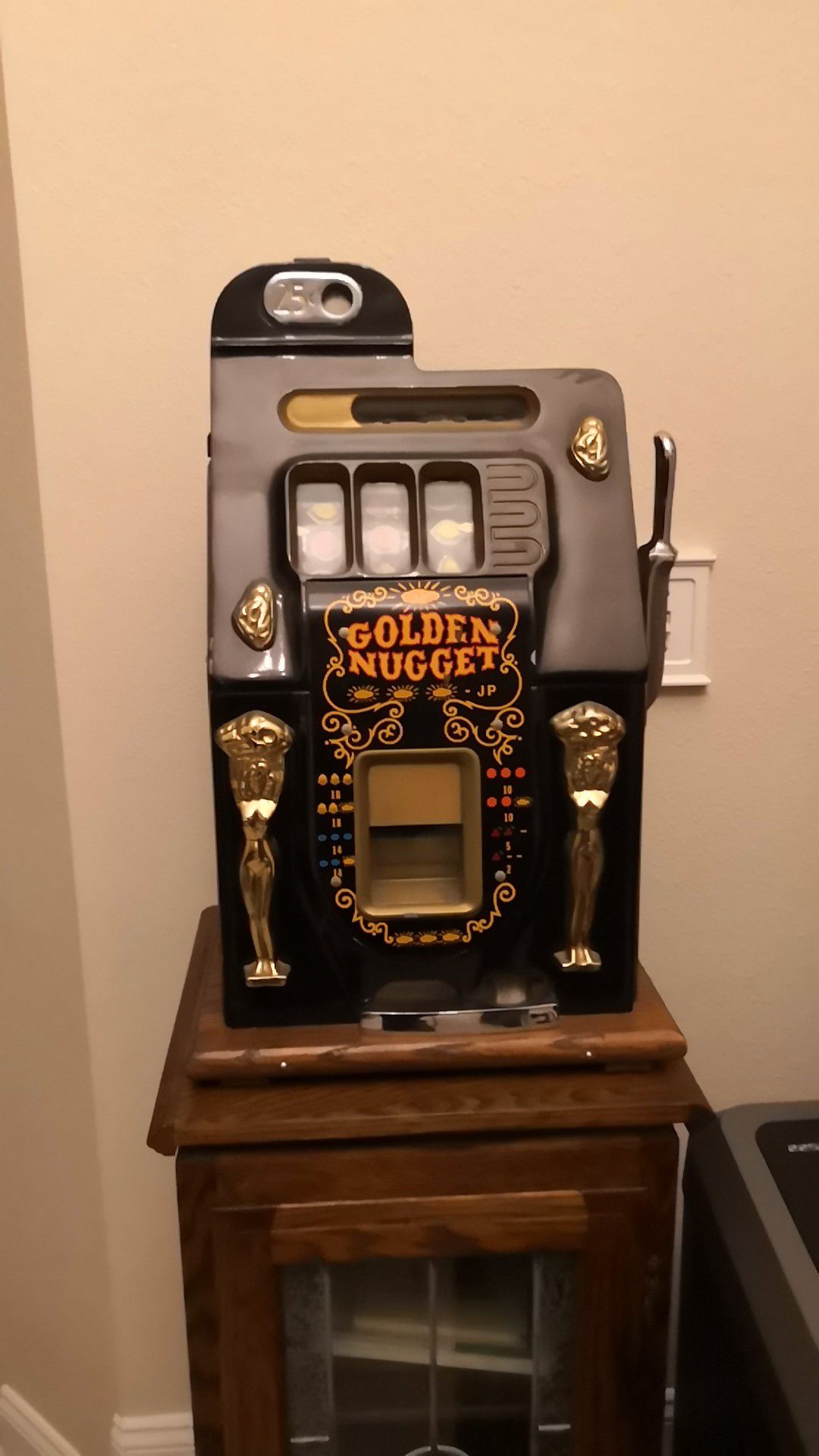Golden Nugget Antique Slot Machine