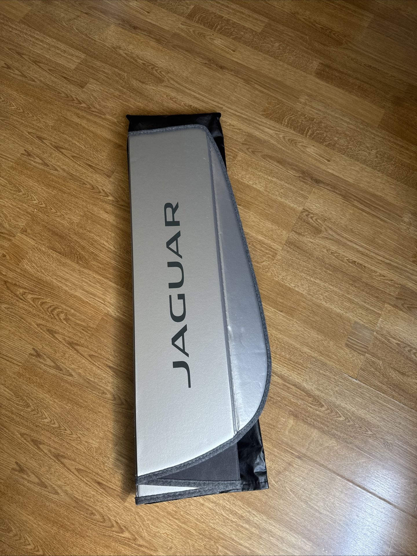 JAGUAR F-PACE Windshield Windscreen UV Sunshade Folding