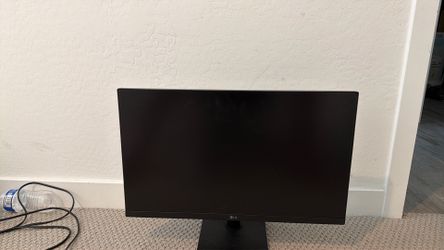 LG Monitor 24 inches