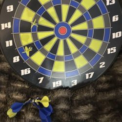 Magnetic Dartboard