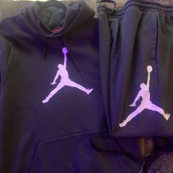 AIR JORDAN SWEATSUIT SET BRAND NEW