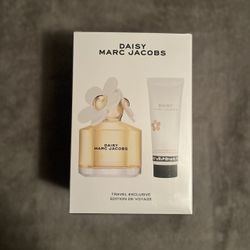 Daisy Perfume Gift Set 