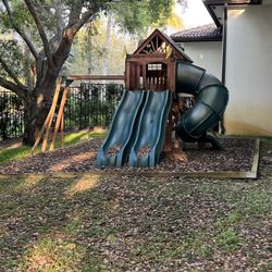 Kids Play Ground And Swing Set