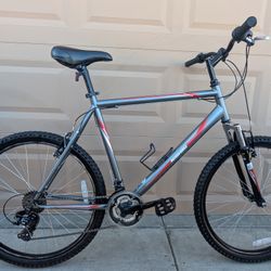 26"NISHIKI PUEBLO MENS MOUNTAIN BIKE (XL)22". LIKE NEW WITH FRESHLY TUNE UP 👌🏼
