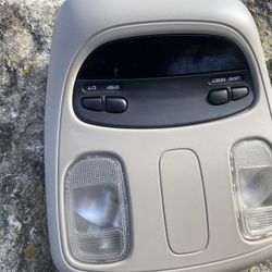 2002-2005 Dodge Ram Overhead Console Dome Light OEM
