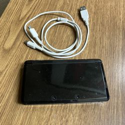 nintendo 3ds with charger
