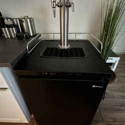 Dual Tap Kegerator Co2 Nitrogten Tanks Extra Taps