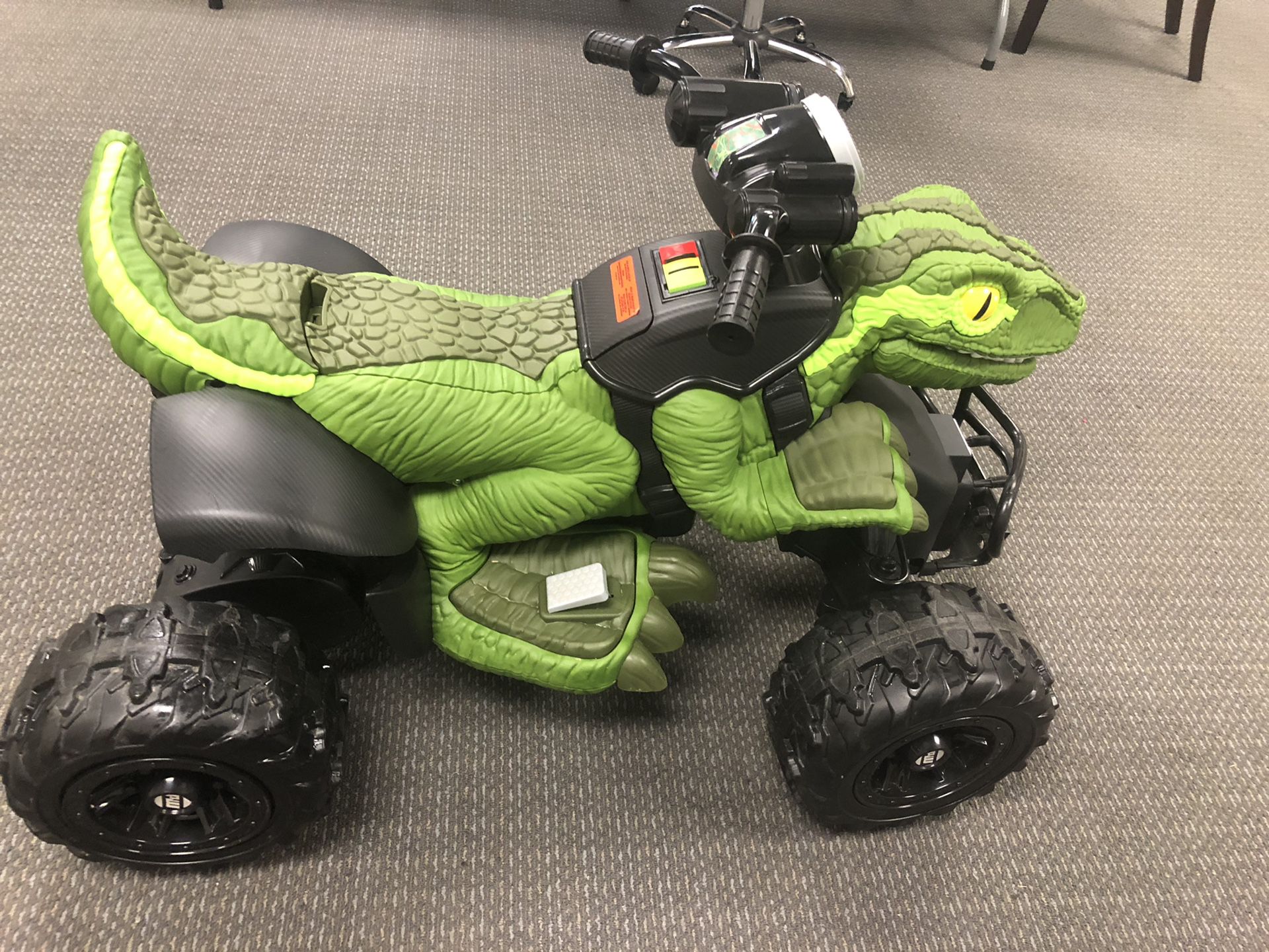 Great Christmas gift 🎁 Jurassic World ATV Quad