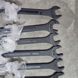 Oversized Metric Wrench Set 