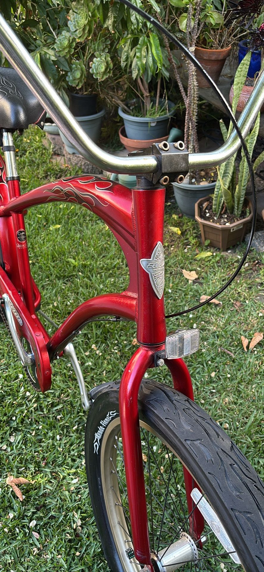 ELECTRA 3 Speed Like New W/ Fat Tires 24X3.0 Nice RideReady To Enjoy. See my other bikes. Thanks