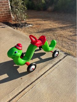 Radio Flyer Inchworm