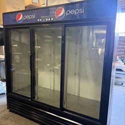 Used True GDM-69 3-door beverage merchandiser cooler