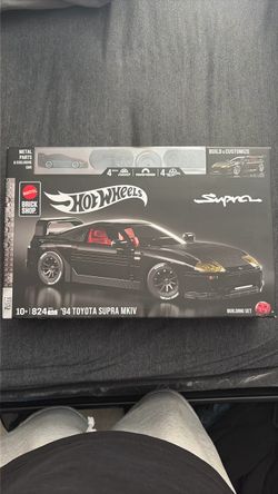 Hot Wheels Mattel Brick Shop '94 Toyota Supra MKIV Building Set