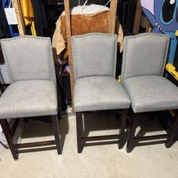 Bar stool