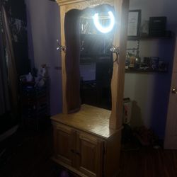 Mirror/vanity
