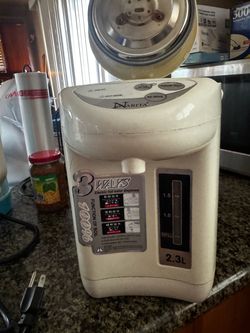 Narita hot water dispenser