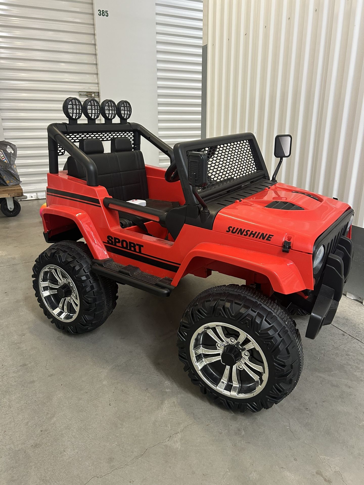 Electric Car Jeep 