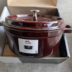 Staub Cocotte New With Box 4 Qt Grenadine Color
