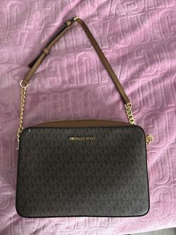 Michael Kors Signature Crossbody Bag