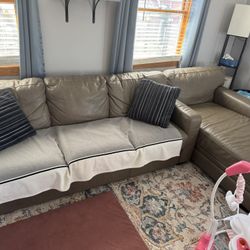 Pull Out Sleeper Sofa 