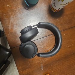 Urbistan Over ear Solar Powered Headphones 