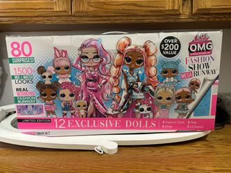 LOL dolls fashion show