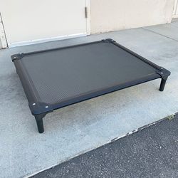 (NEW) $50 Large Heavy Duty Raised Pet Bed Elevated Dog Beds Cot 36”x30”x6” Size Large