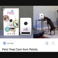 Petzi Pet Treat Dispenser