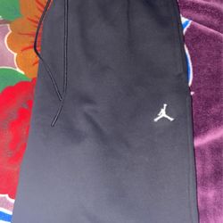 Black Jordan Joggers - Size XL