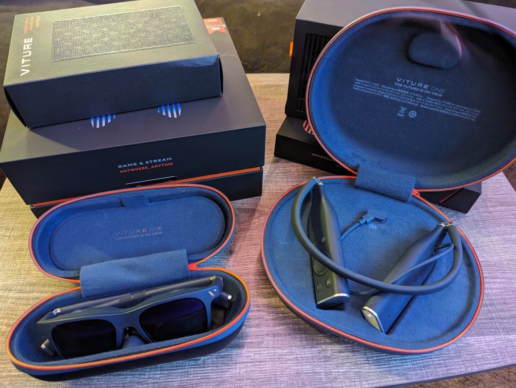 Viture One XR Glasses Ultimate Pack for Sale in Auburn, WA
