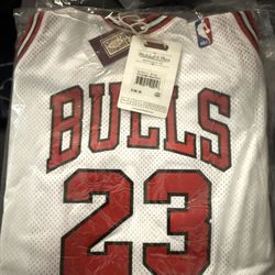 Brand New Authentic Mitchell & Ness 1991-92 Jordan Chicago Bulls Jersey
