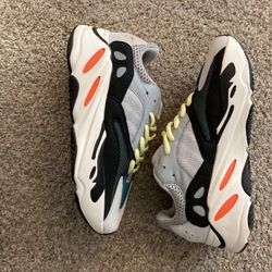  adidas Yeezy 700 Wave runner Size 7.5 Men’s
