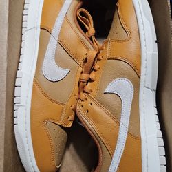 Nike Dunk Low Retro SE "Monarch" 