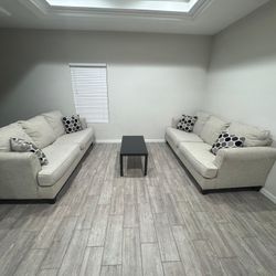 Sala Y Mesa  