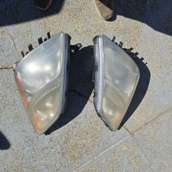 2006 Toyota Prius Headlight Assemblys
