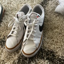 Nike low